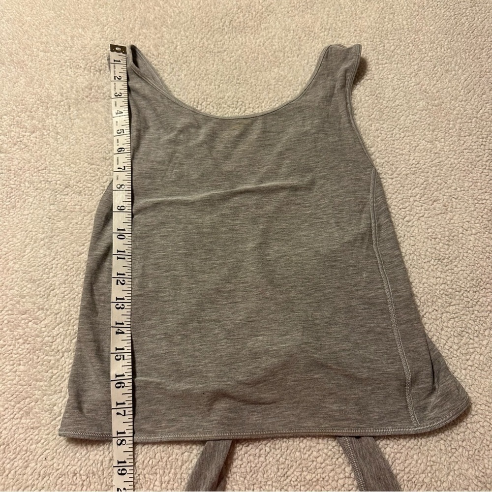 Lululemon Turn to Tie Wrap Tank Top Heathered Core Light Grey Yoga - Picture 9 of 11